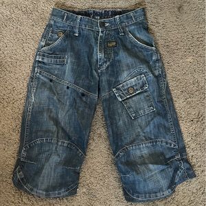 G star long shorts with lots of pockets